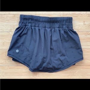 Black Lululemon skirt size 4